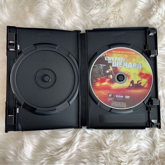 Live Free Die Hard (2007) Widescreen DVD | Good Condition | Action Thriller - Picture 3 of 3